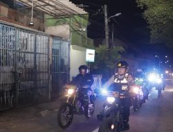 **Polisi dan TNI Gencar Patroli di Jakut, Tegakkan Hukum versus Premanisme**