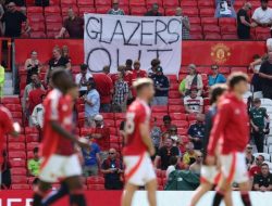 “Old Trafford Kini Teater ‘Mimpi Buruk’ Setan Merah: Kiamat Manchester United?”