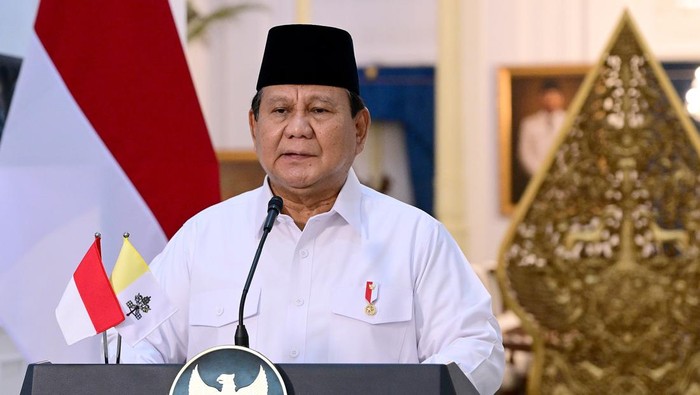Prabowo: Hari Raya Waisak, Pererat Persaudaraan dan Tebar Kedamaian dalam Tahun Baru Buddha