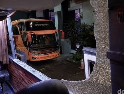 **Bus Persik Diterjang Batu di Kanjuruhan, APPI Beri Peringatan Tegas kepada Pelaku**