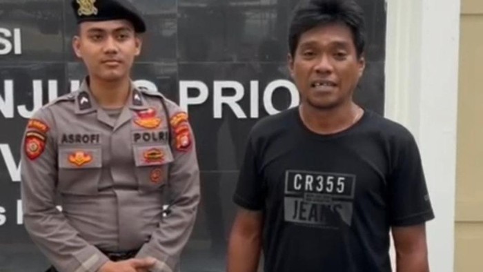 Warga Hilang Tiket Kapal, Polres Priok Bantu Surat Jalan