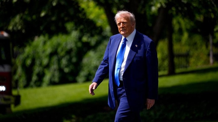 Trump Terbang ke Arab Saudi, Buka Rejeki Baru di Timur Tengah?