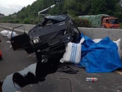 Pikap Kecelakaan hingga Ringsek di Tol Jagorawi, 2 Orang Terluka: Tragedi yang Membuat Ngeri!