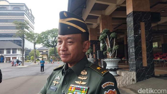TNI AD Turunkan Tim Khusus dalam Pemakaman Warga Tewas Akibat Ledakan Amunisi di Garut