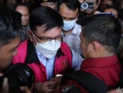 MA Rebut Harapan Johnny G Plate, Vonis 15 Tahun Tegakkan Hukum!