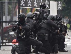 “Digembleng Brimob, ‘Super Tim’ Polda Riau Siap Sikat Premanisme!”