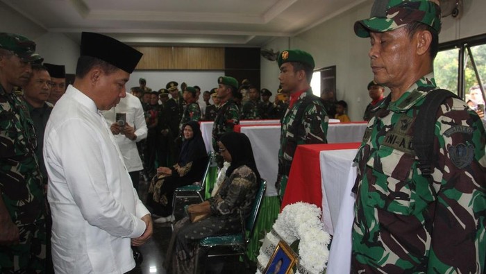 Panglima TNI Lepas Jenazah 4 Prajurit Korban Ledakan Amunisi di Garut - Update 1