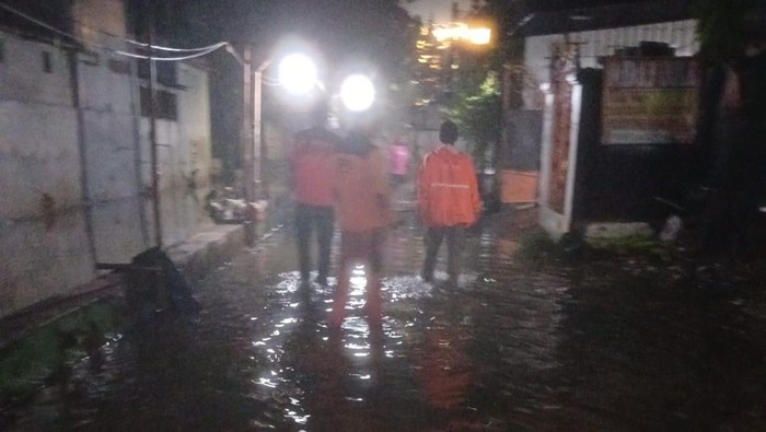 130 cm Banjir Serpong Utara Tangsel, Air Surut, Masyarakat Tetap Merana