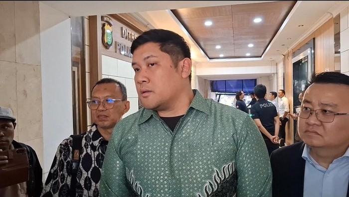 Podcaster Michael Sinaga Diperiksa Terkait Tuduhan Ijazah Palsu Jokowi - Update 1