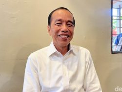 Jokowi Buka Jendela Kebijakan Baru: Tawarkan Bantuan Hukum kepada Eks Dosen UGM, Kasmudjo