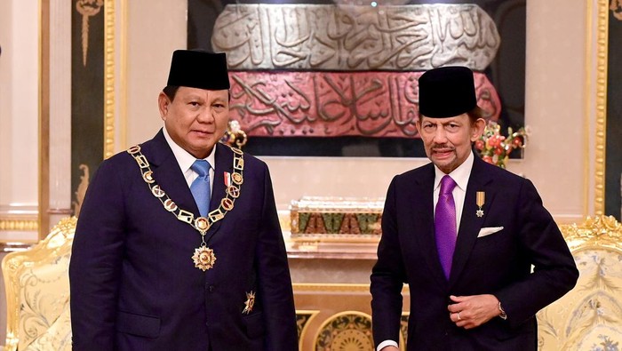 **Prabowo Subianto Terima Penghargaan Bintang Kebesaran dari Brunei, Dukung Kerja Sama Regional**