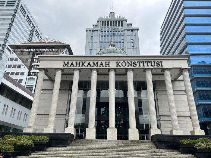 MK Kukuhkan Hukuman Berat, 2 Paslon Pilkada Barito Utara Dikucilkan Gara-gara Politik Uang
