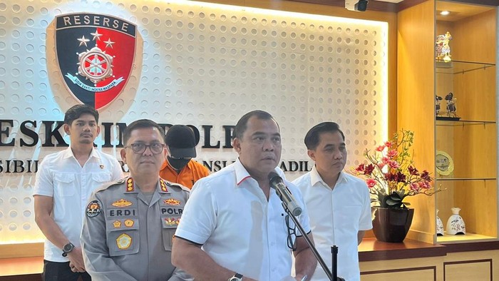 Bareskrim Tahan Direktur Perusahaan di Jatim Tersangka Impor Sinanida Ilegal: Skandal Eksternal yang Guncangkan Industri