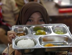 **Dua Bakteri Berbahaya di MBG Bogor, Ratusan Siswa Terkena Keracunan**