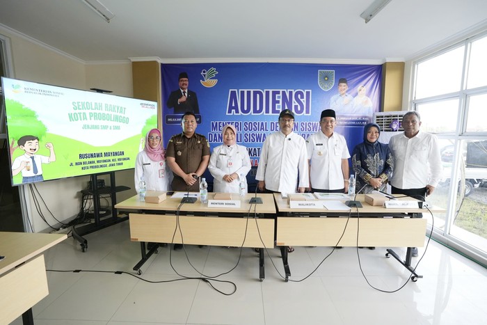 Mensos ke Calon Siswa Sekolah Rakyat di Probolinggo: Jangan Kecil Hati - Update 1
