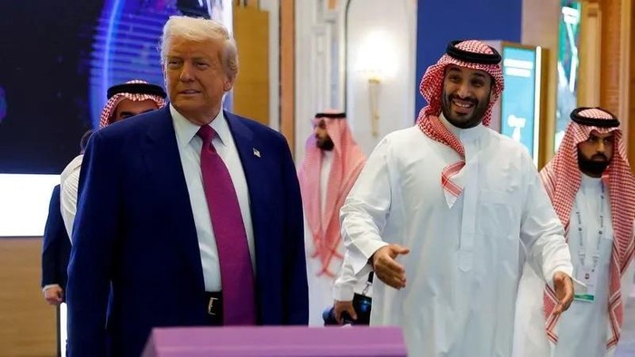 Putra Mahkota Arab Saudi Puji Keputusan Trump Cabut Sanksi untuk Suriah, Apakah Ini Langkah Menuju Perdamaian?