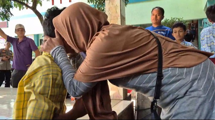 **Siswa SD Depok dalam Tawuran Menangis Minta Maaf, Mediasi intens Dilakukan Disdik**