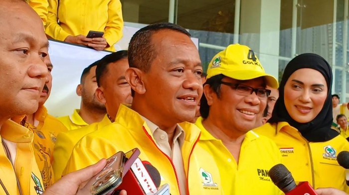 Goda Emil Dardak Gabung Golkar, Bahlil: Beliau Sahabat Saya, Apakah Ini Akhir dari Era Politik Modern?