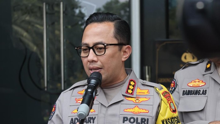 Polisi Kembali Panggil 2 Saksi Ijazah Palsu Jokowi, Apa yang Terjadi?