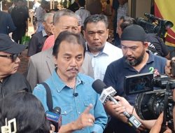 “Buka-bukaan Roy Suryo Terkuak, Ijazah Jokowi di Polda Metro Jadi Bahan Perkembangan Terbaru!”