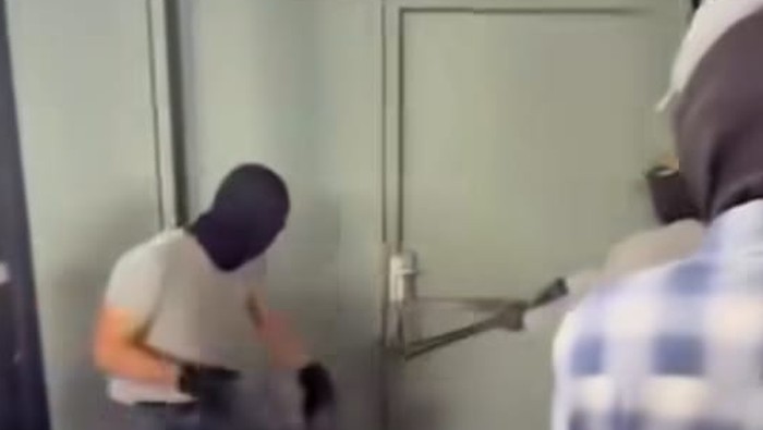 WNI Ditembak di Thailand? Video Viral Ini Ungkap Fakta Mengejutkan dari Polri!