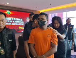 **Pembunuh Pria di Gang Jakbar Ditahan, Begini Potretnya yang Mengejutkan**