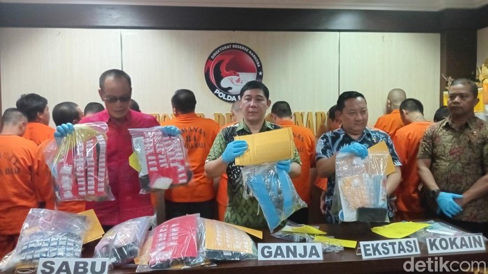 8 WNA Terjaring di Bandara Bali: Narkoba menjadi Alasan Utama