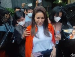 Nikita Mirzani: Berkas “Sudah Dilengkapi” Diseberangkan ke Jaksa, Apa yang Terjadi Selanjutnya?