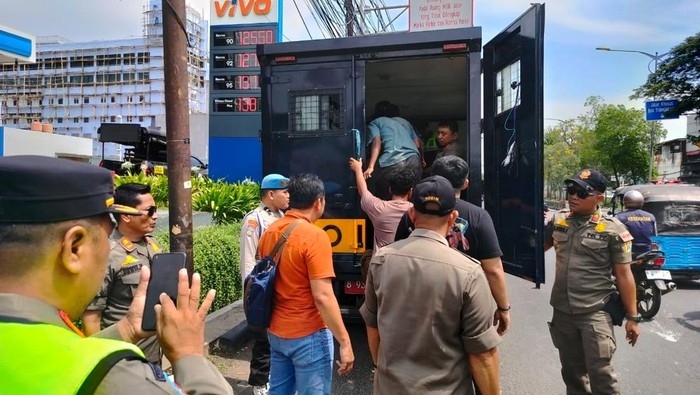 [Contoh Judul yang Ditujukan]