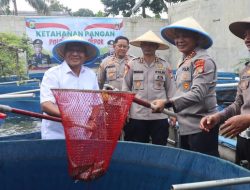 Polres Depok Panen Lele 2 Ton, Dukung Ketahanan Pangan dengan 15 Kolam Ikan