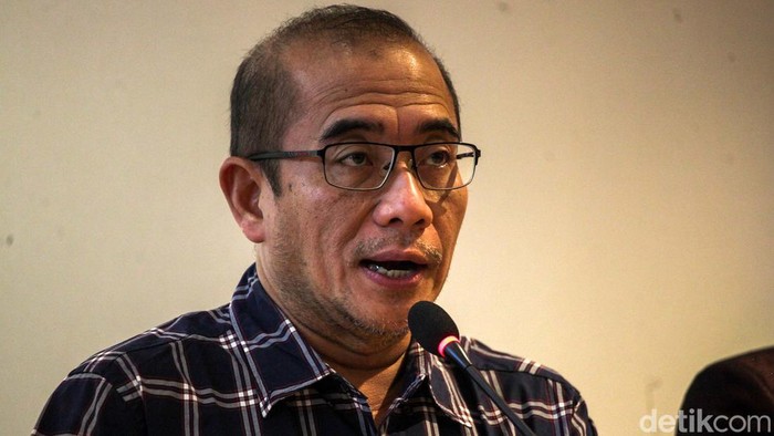 **Hasyim Ungkap PDIP Kirim Surat ke KPU, Minta Harun Masiku Jadi Anggota DPR**