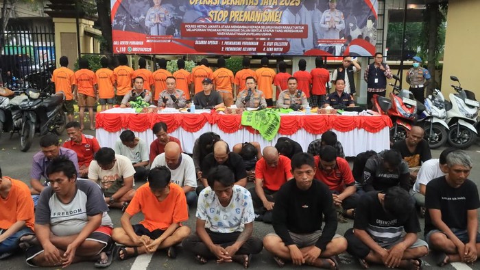 Polisi Tangkap 299 Pelaku Premanisme, Termasuk Kelompok Parkir Liar yang Raup 90 Juta Per Bulan di Jakut