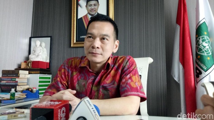 **PKB Soal Peluang Jokowi Jadi Ketum PSI: Hak Politik Beliau dan Dukungan dalam AD/ART**