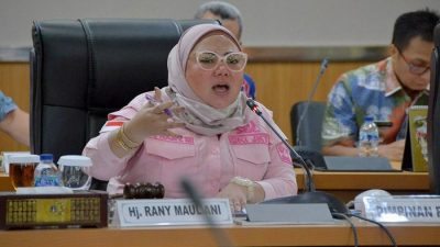 **”Waka DPRD DKI: Program ‘Manggarai Bershalawat’ Dinilai Perlu Kajian, Apakah Ampuh Cegah Tawuran?”**