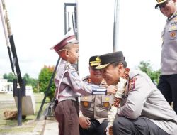 Kapolda Riau Dijamu oleh Polisi Cilik di Polres Meranti, Menyedot Perhatian Publik!