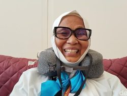 “13 Tahun Menantikan Haji Bersama: Kisah Suami-Istri Sumbar yang Akhirnya Mendapatkan Buah Manis”