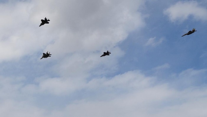 **Israel Luncurkan Serangan Mematikan ke Lebanon Selatan, Klaim Tewaskan Komandan Hizbullah**