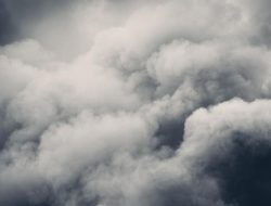 “Ledakan Bom di Luar Klinik California AS, Satu Tewas dalam Serangan Mematikan”