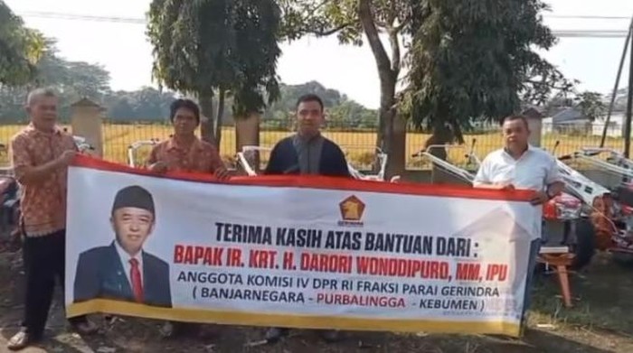 Anak Buah Prabowo Darori Bantu Petani, Hand Traktor dan Pompa Air Jadi Solusi!