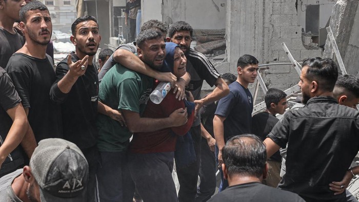 **Serangan Israel ke Gaza Terus Meningkat, 33 Orang Tewas, Termasuk Anak-Anak**