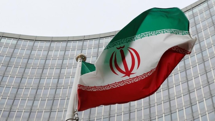 Iran Hukum Mati 3 Penyerang Kuil Syiah, Gelombang Protes Terjadi
