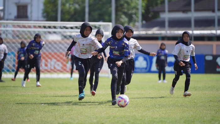 Kompetisi Berjenjang Diharap Picu Kemajuan Sepakbola Putri - Update 1