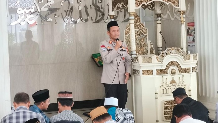 Polda Metro Hadirkan 'Jumat Keliling' untuk Tepis Premanisme
