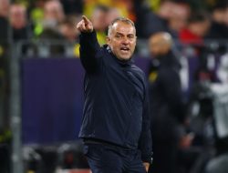 **Hansi Flick Menolak Barcelona Disebut Tim Perfeksionis, Fokus pada Progres**