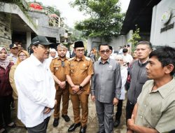 “Gus Ipul Pastikan Tepat Sasaran, Tinjau Rumah Calon Siswa Sekolah Rakyat”