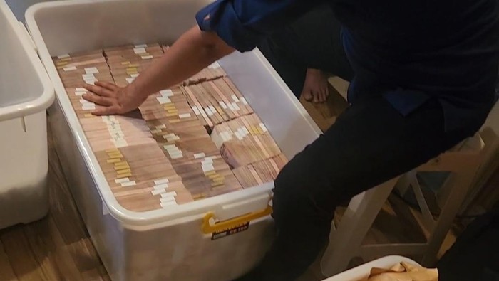 Jampidsus Kejagung Ungkap Temuan Rp 1 T di Rumah Zarof, Anak Buahnya Hampir Pingsan