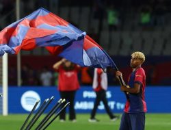 **Yamal Siap Pakai Nomor 10 Barcelona Musim Depan? Deco yang Menentukan!**