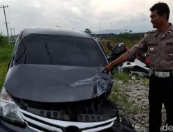 **Tragedi Tol Cisumdawu: Minibus Terguling, 7 Penumpang Terluka Parah**