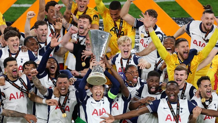 **Son Heung-min: Dari Kekalahan di Bawah Postecoglou hingga Meraih Trofi Bersamanya**