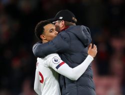 [Klopp Sudah Kelewat Batas Dukung Alexander-Arnold? Ini Reaksi Mengejutkan!]